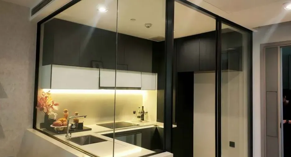 For rent 2 bedrooms condo in Khlong Toei, Bangkok