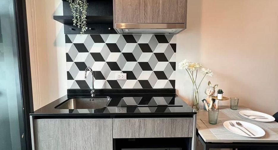 For rent 1 bed condo in Watthana, Bangkok