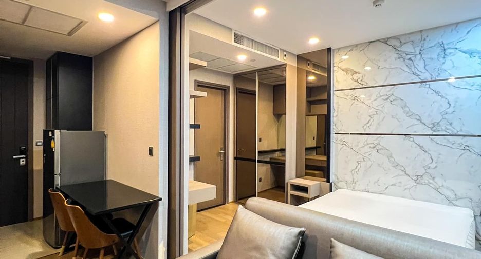 For rent 1 bed condo in Bang Rak, Bangkok