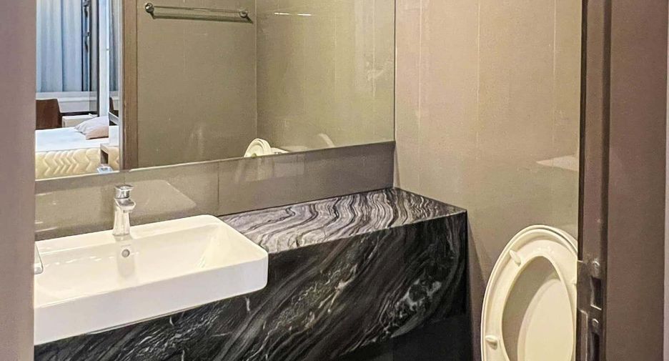 For rent 1 bed condo in Bang Rak, Bangkok