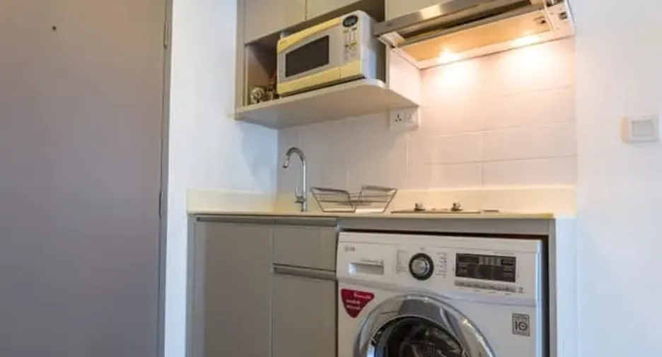 For rent 1 bed condo in Phra Khanong, Bangkok