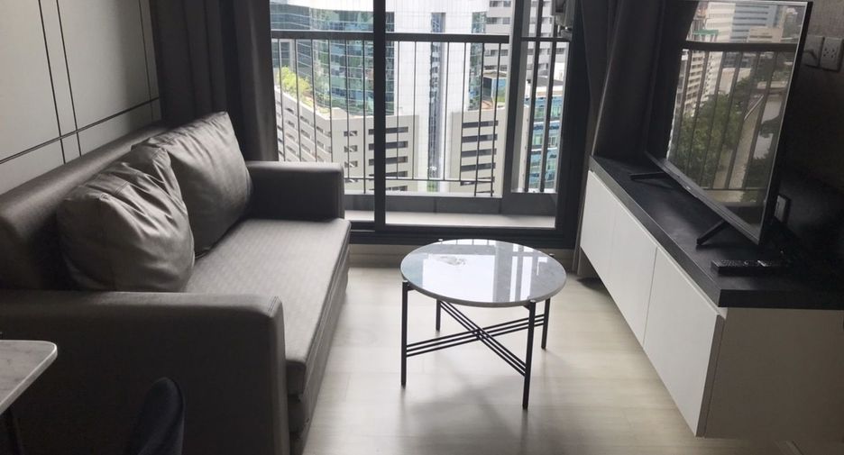For rent 1 bed condo in Pathum Wan, Bangkok