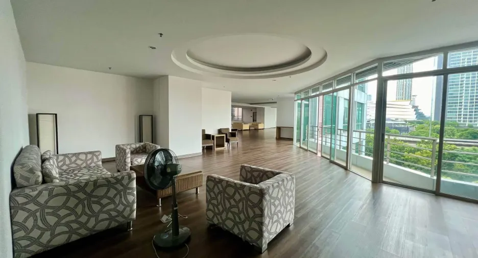 À louer 1 chambre condo à Sathon, Bangkok