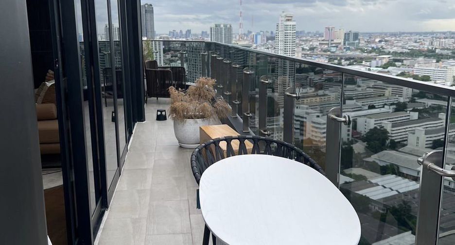 Wohnung zur Miete mit 2 Zimmer in Ratchathewi, Bangkok