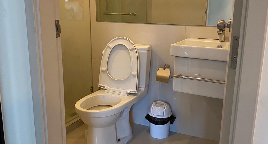 Condo en alquiler de 1 habitaciones en Watthana, Bangkok