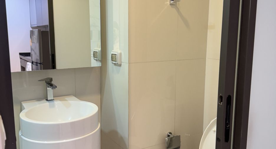 For rent スタジオ condo in Huai Khwang, Bangkok