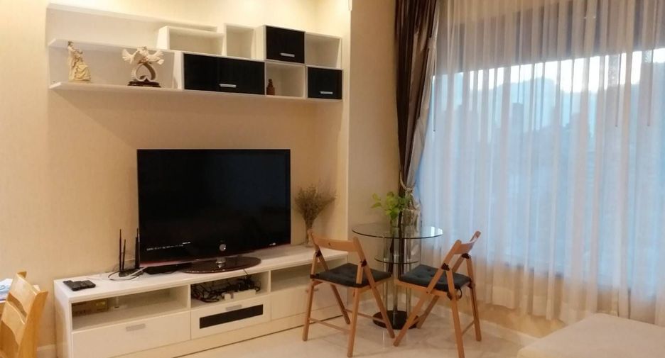 For rent 1 bed condo in Sathon, Bangkok