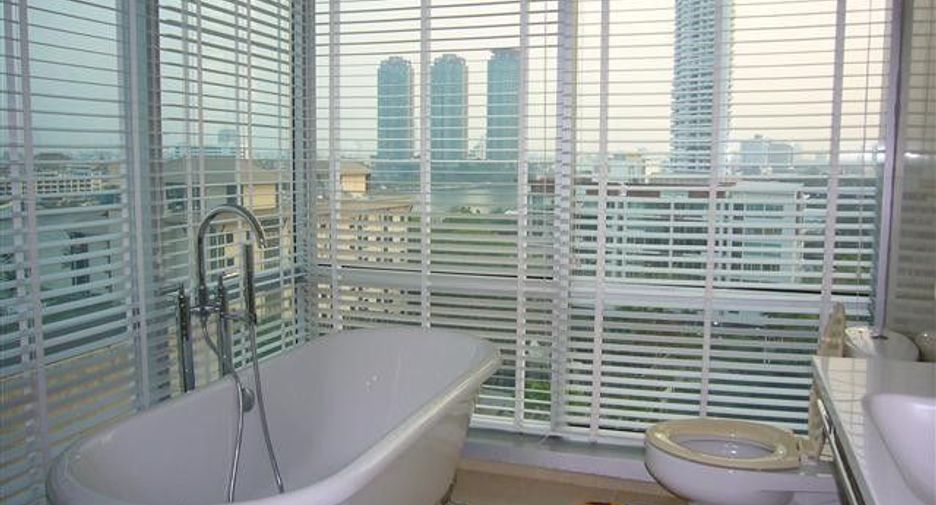 For rent 1 bed condo in Sathon, Bangkok