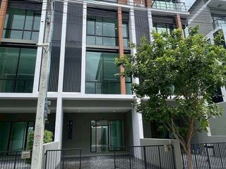 For rent office in Lat Phrao, Bangkok