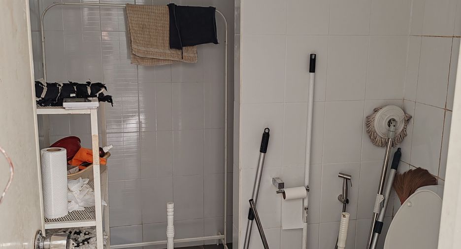 For rent retail Space in Bang Kho Laem, Bangkok