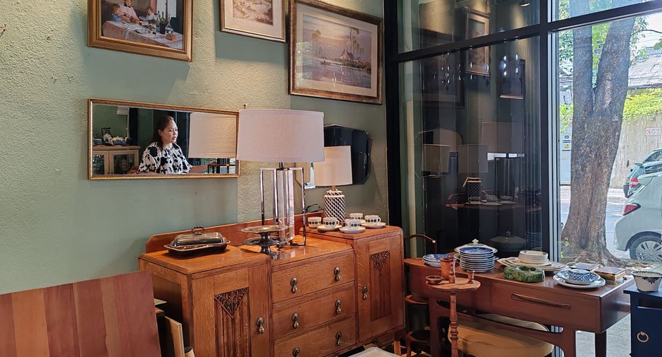 For rent retail Space in Bang Kho Laem, Bangkok