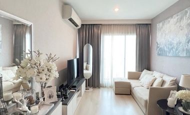 For rent 2 bedrooms condo in Huai Khwang, Bangkok