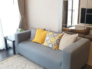 Wohnung zur Miete mit 1 Zimmer in Huai Khwang, Bangkok