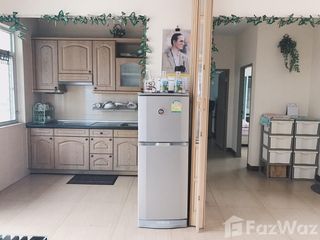 For rent 4 bedrooms condo in Yan Nawa, Bangkok