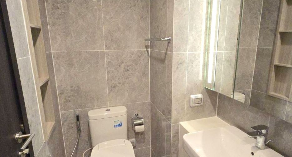 For rent 1 bed condo in Phaya Thai, Bangkok