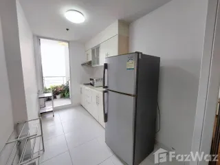 Condo en alquiler de 2 habitaciones en Khlong San, Bangkok