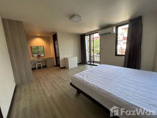 Reihenhaus zur Miete mit 4 Zimmer in Huai Khwang, Bangkok