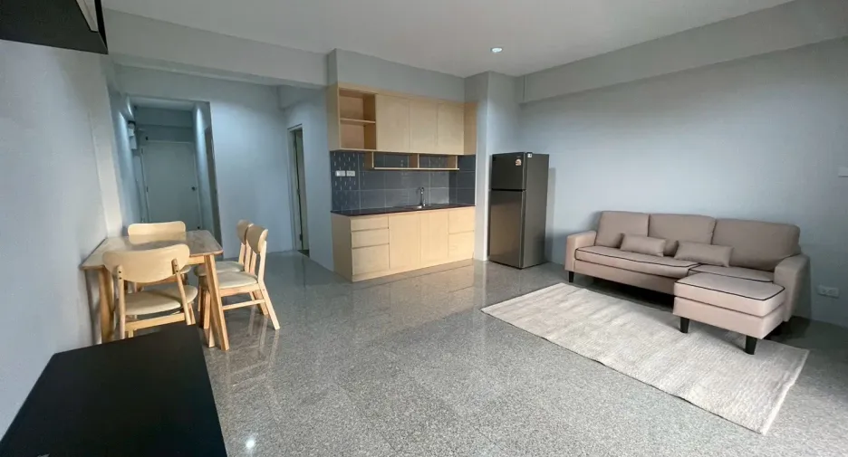 For rent 1 bed condo in Bang Kapi, Bangkok