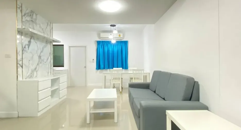 Reihenhaus zur Miete mit 3 Zimmer in Suan Luang, Bangkok