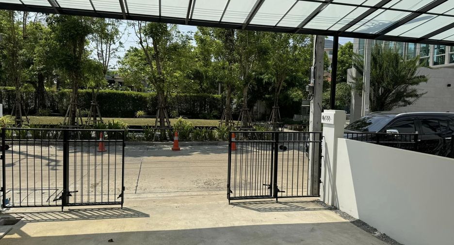 ให้เช่า 3 ห้องนอน ทาวน์เฮ้าส์ ใน พระโขนง, กรุงเทพฯ