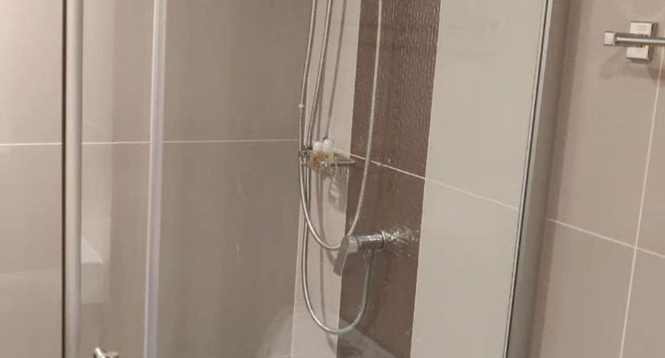 For rent studio condo in Phaya Thai, Bangkok