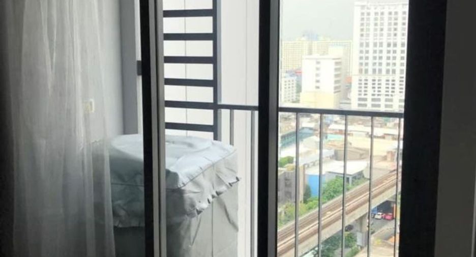 For rent studio condo in Phaya Thai, Bangkok