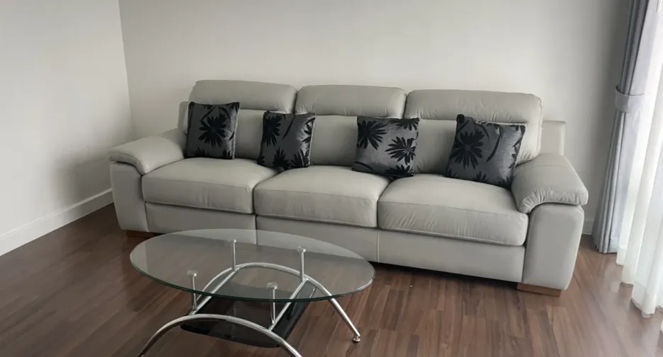 For rent 3 bedrooms townhouse in Prawet, Bangkok
