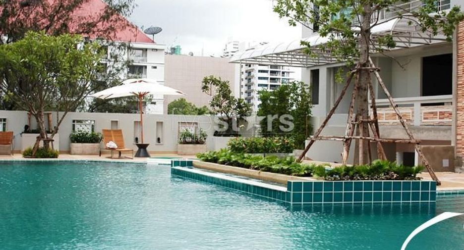 For rent 4 bedrooms condo in Khlong Toei, Bangkok