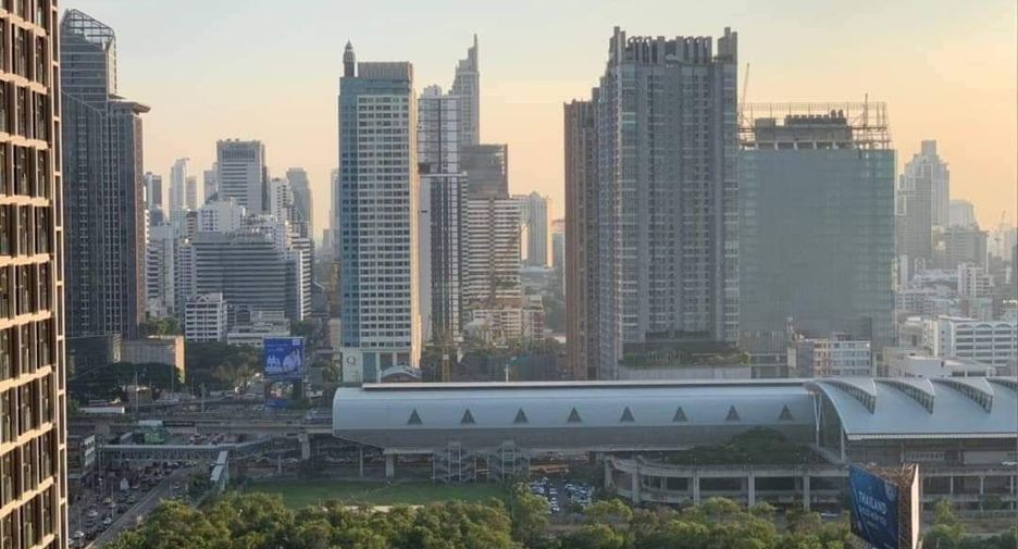 For rent 1 bed condo in Huai Khwang, Bangkok