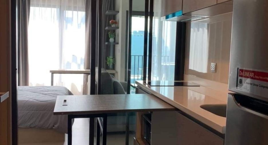 For rent 1 bed condo in Huai Khwang, Bangkok