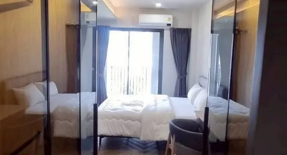 Wohnung zur Miete mit 1 Zimmer in Bang Rak, Bangkok
