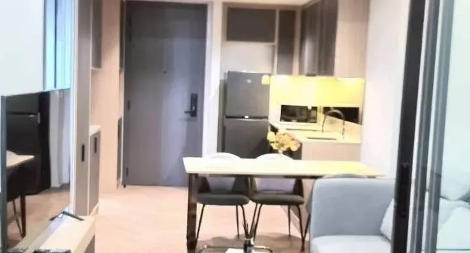 Wohnung zur Miete mit 1 Zimmer in Bang Rak, Bangkok