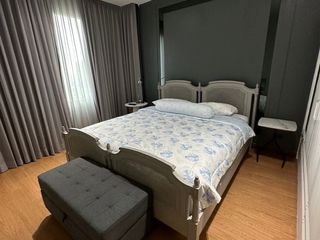 For rent 2 bedrooms condo in Khlong San, Bangkok