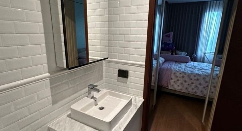 For rent 2 bedrooms condo in Khlong San, Bangkok