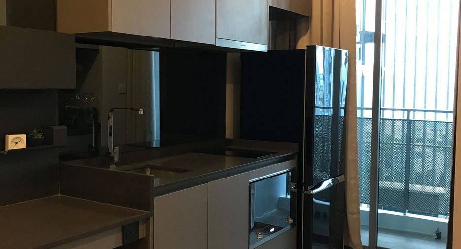 For rent 1 bed condo in Khlong Toei, Bangkok