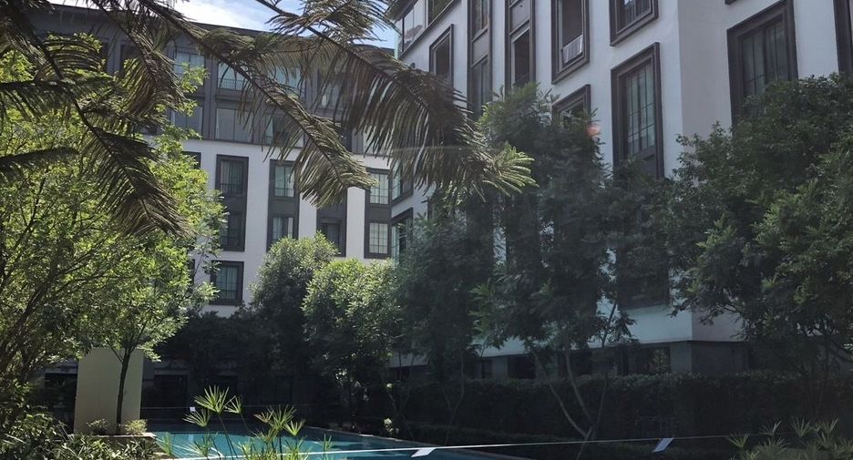 For rent 1 bed condo in Pathum Wan, Bangkok