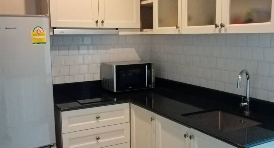 For rent 1 bed condo in Pathum Wan, Bangkok