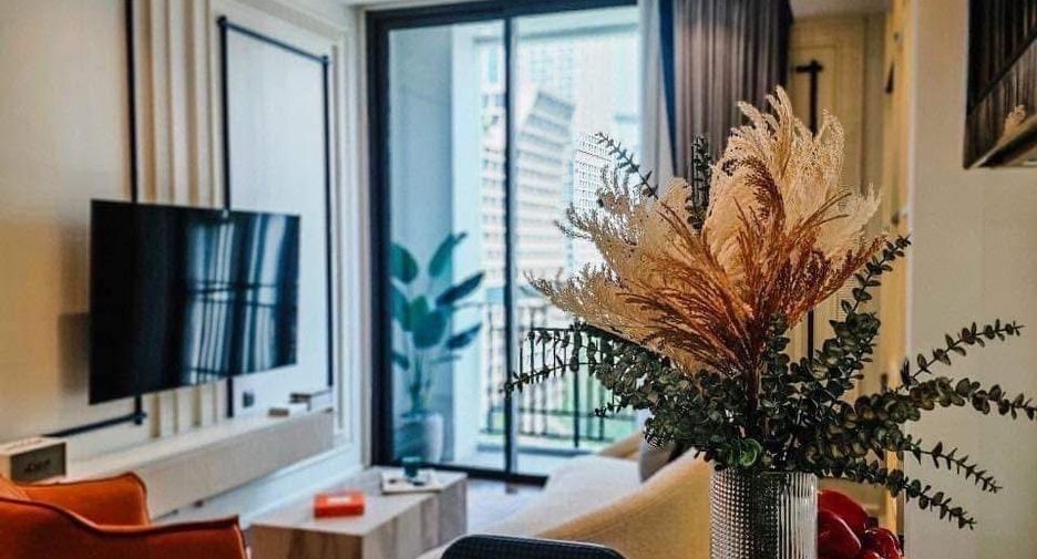 For rent 1 bed condo in Pathum Wan, Bangkok