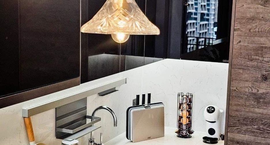 For rent 1 bed condo in Pathum Wan, Bangkok