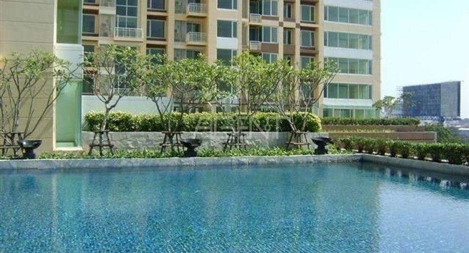 For rent 1 bed condo in Sathon, Bangkok