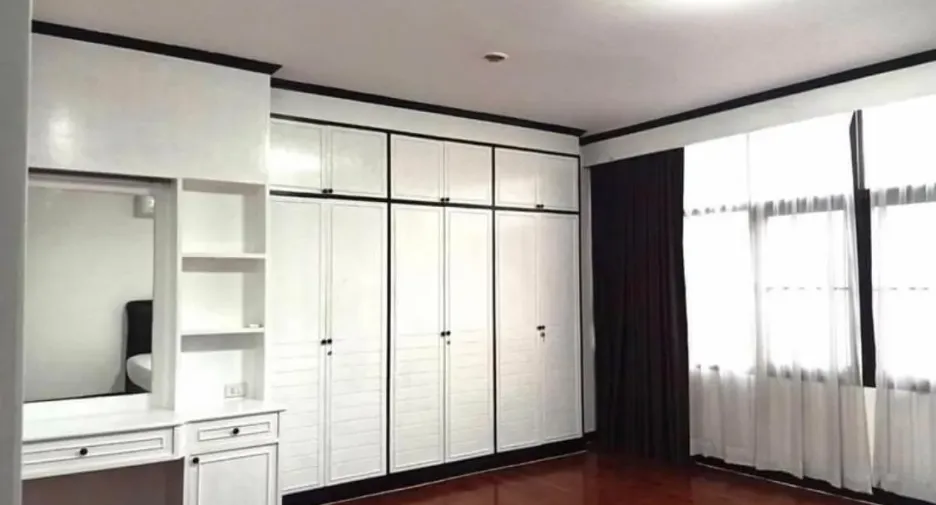 For rent 2 ベッドルーム condo in Watthana, Bangkok