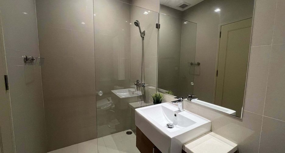 Condo en alquiler de 2 habitaciones en Khlong Toei, Bangkok