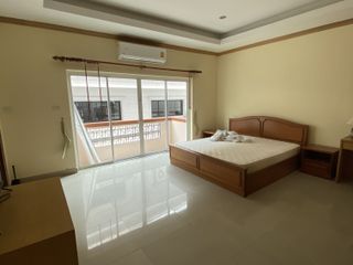 À louer 1 chambre appartement à Watthana, Bangkok