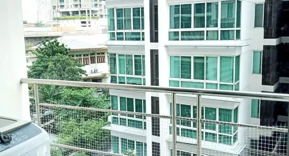 For rent 1 bed condo in Khlong Toei, Bangkok