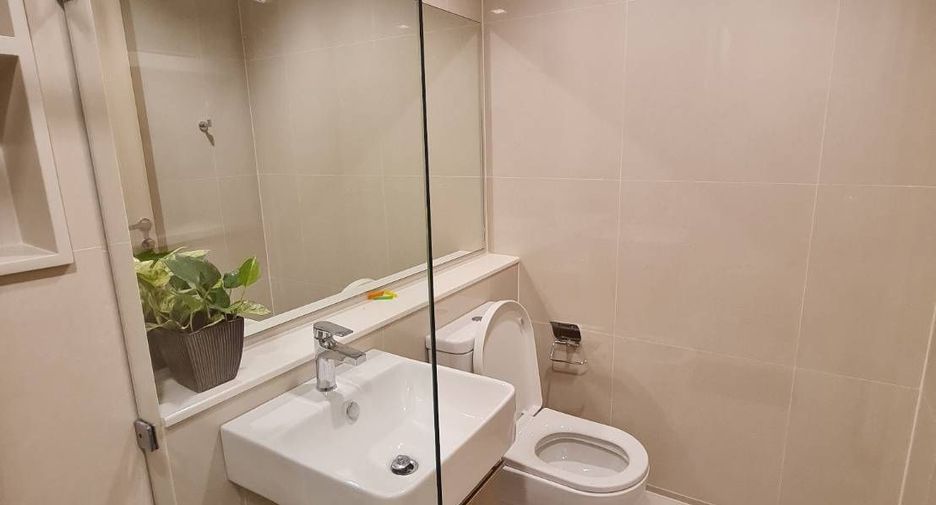 For rent studio condo in Thon Buri, Bangkok