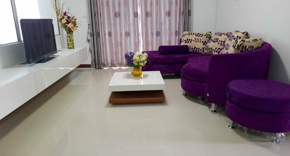 For rent 3 bedrooms condo in Chatuchak, Bangkok