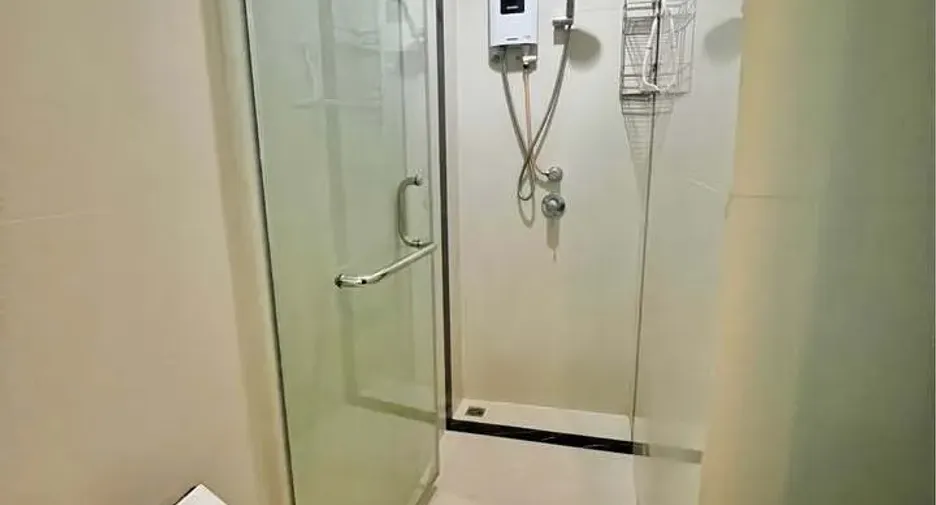 For rent 1 bed condo in Pathum Wan, Bangkok