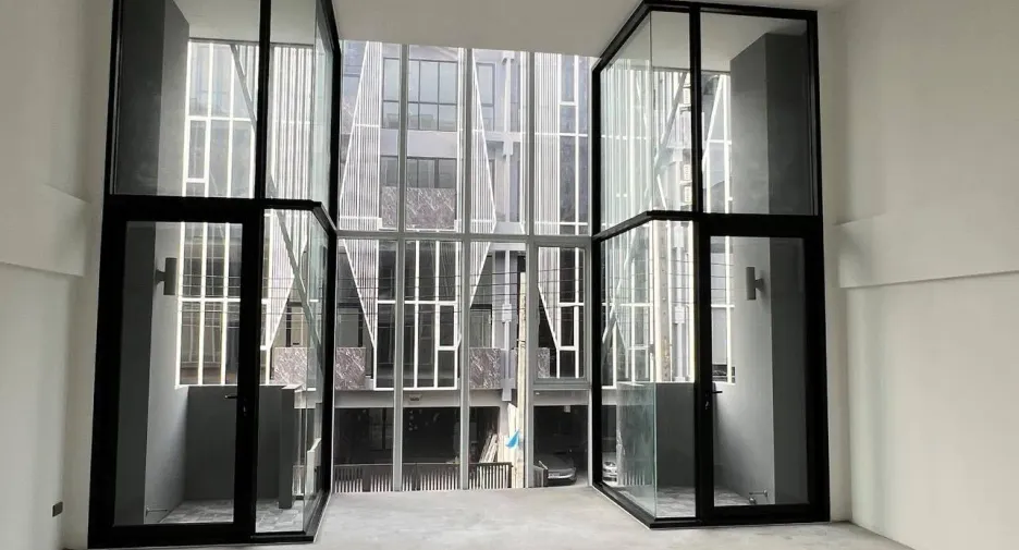 For rent 2 bedrooms office in Bang Khae, Bangkok