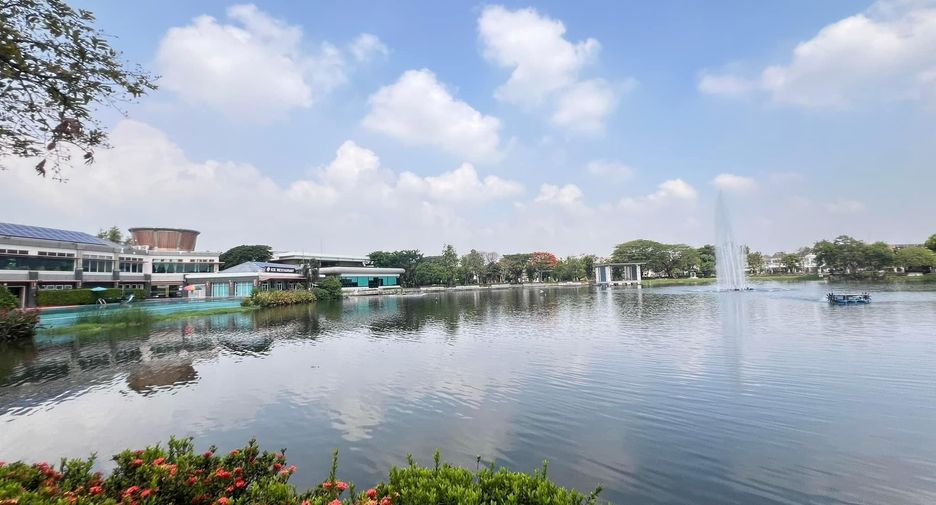 出租 3 卧室 独立屋 在 Lat Krabang, 曼谷
