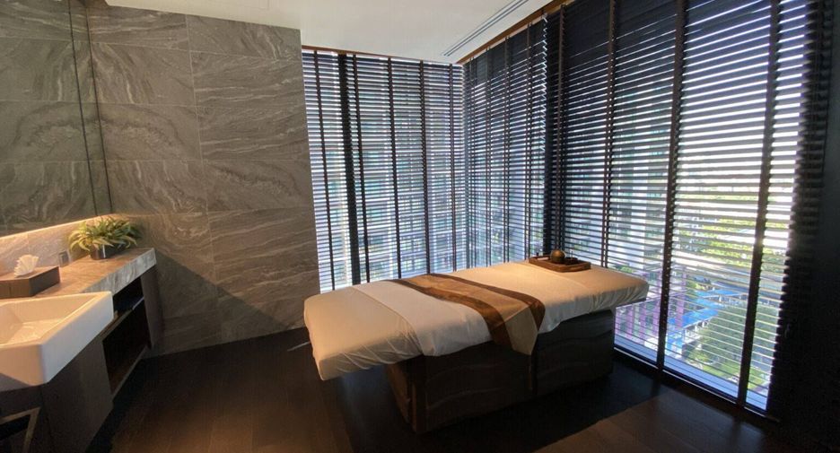 For rent 1 bed condo in Khlong Toei, Bangkok